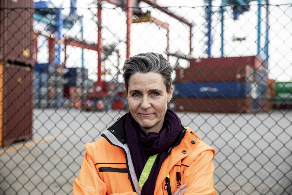 Sju havner i Oslofjorden med miljøsjef Heidi Neilson i Oslo Havn KF i spissen fikk i fjor 2,4 millioner kroner i støtte til å utvikle klimavennlige havneløsninger. I år søker Oslo kommune om tilsammen 65 millioner kroner fordelt på 35 ulike prosjekter. Sju havner i Oslofjorden med miljøsjef Heidi Neilson i Oslo Havn KF i spissen fikk i fjor 2,4 millioner kroner i støtte til å utvikle klimavennlige havneløsninger. I år søker Oslo kommune om tilsammen 65 millioner kroner fordelt på 35 ulike prosjekter.