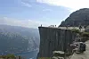 I toppåret 2019 var det 330.000 besøkende til Preikestolen. I pandemiåret 2020 dalte besøkstallet til 180.000. Per juli 2021 hadde 95.000 personer tatt turen opp til platået.