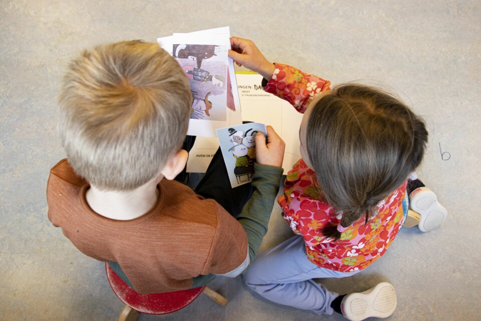 Elever i flere kommuner blir sendt hjem for å ha hjemmeskole til over nyttår. Da blir det vanskelig å gjennomføre undervisningsformer som denne. Elever i flere kommuner blir sendt hjem for å ha hjemmeskole til over nyttår. Da blir det vanskelig å gjennomføre undervisningsformer som denne.