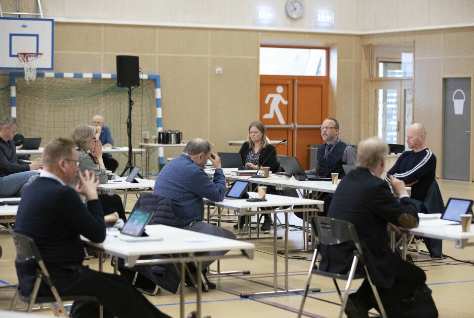 Statsforvalteren skal være varsom med å overprøve beslutninger som hører til det lokalpolitiske skjønnet, mener stortingsrepresentant Norunn Tveten Benestad fra Høyre. Bildet er fra kommunestyremøtet i Hjartdal kommune i mai i år. Statsforvalteren skal være varsom med å overprøve beslutninger som hører til det lokalpolitiske skjønnet, mener stortingsrepresentant Norunn Tveten Benestad fra Høyre. Bildet er fra kommunestyremøtet i Hjartdal kommune i mai i år.