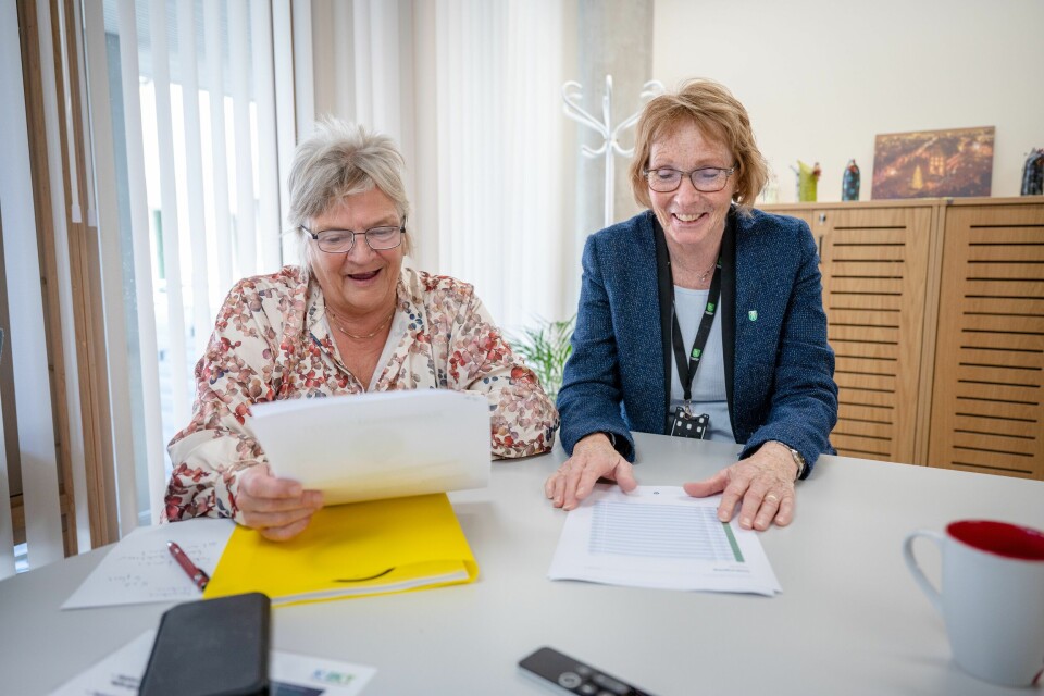 Ordfører Kari Anne Sand (Sp) (t.h.) og rådmann Wenche Grinderud i Kongsberg har grunn til å smile når de ser rangeringen i årets kommunebarometer. Ordfører Kari Anne Sand (Sp) (t.h.) og rådmann Wenche Grinderud i Kongsberg har grunn til å smile når de ser rangeringen i årets kommunebarometer.