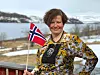 Ordfører Helga Pedersen (Ap) i Tana kommune mener at det er på tide at staten kompenserer de samiske kommunene for utgiftene for sin tospråklighet.