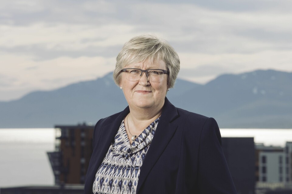Elisabeth Aspaker, statsforvalter i Troms og Finnmark, anbefaler munnbind i hele fylket. Elisabeth Aspaker, statsforvalter i Troms og Finnmark, anbefaler munnbind i hele fylket.