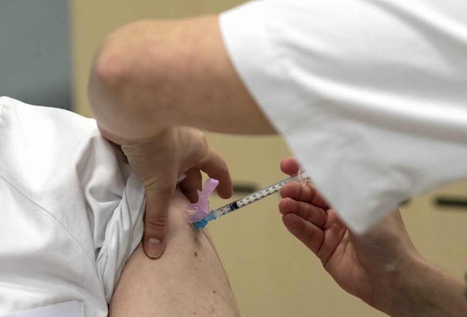 Flere multisyke eldre over 80 år er innlagt med alvorlig koronasykdom. Derfor haster det med å få satt tredje dose. Flere multisyke eldre over 80 år er innlagt med alvorlig koronasykdom. Derfor haster det med å få satt tredje dose.