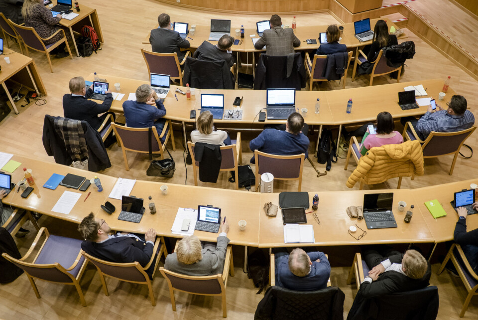 Vi må diskutere om dagens system, både med hensyn til møter og godtgjørelser, tilrettelegger for et mangfoldig demokrati, mener rådgivere ved Likestillingssenteret. Vi må diskutere om dagens system, både med hensyn til møter og godtgjørelser, tilrettelegger for et mangfoldig demokrati, mener rådgivere ved Likestillingssenteret.