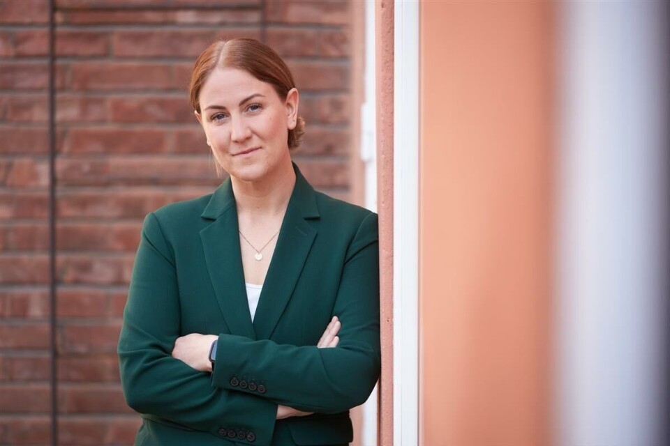 Kunnskapsminister Tonje Brenna (Ap) sier det fortsatt skal være prøver i skolene, men at man må se på systemet med nye øyne. Kunnskapsminister Tonje Brenna (Ap) sier det fortsatt skal være prøver i skolene, men at man må se på systemet med nye øyne.