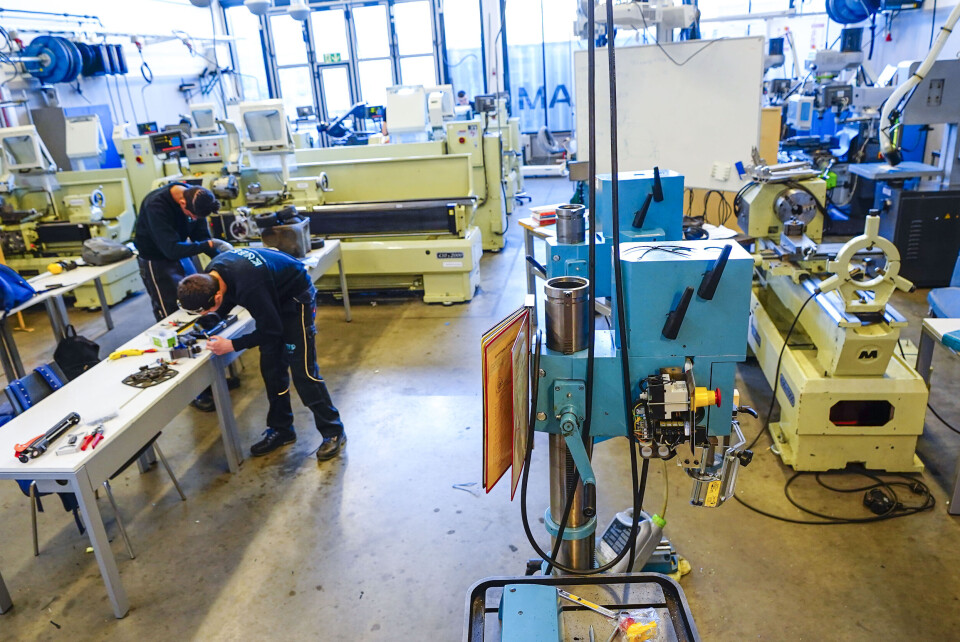 Aldri før har flere jenter søkt seg til bygg- og anleggsteknikk og teknologi- og industrifag. Aldri før har flere jenter søkt seg til bygg- og anleggsteknikk og teknologi- og industrifag.
