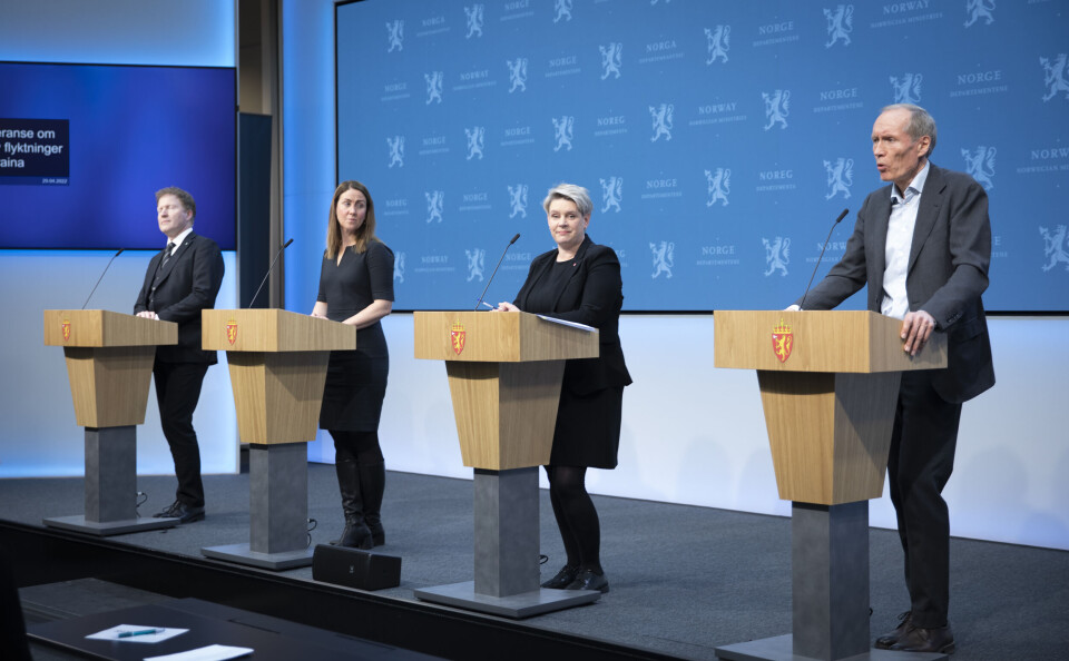 Her fra fredagens pressekonferanse om flyktninger fra Ukraina. Fra venstre: kommunalminister Sigbjørn Gjelsvik, kunnskapsminister Tonje Brenna, arbeidsminister Marte Mjøs Persen og direktør Frode Forfang i UDI. Her fra fredagens pressekonferanse om flyktninger fra Ukraina. Fra venstre: kommunalminister Sigbjørn Gjelsvik, kunnskapsminister Tonje Brenna, arbeidsminister Marte Mjøs Persen og direktør Frode Forfang i UDI.