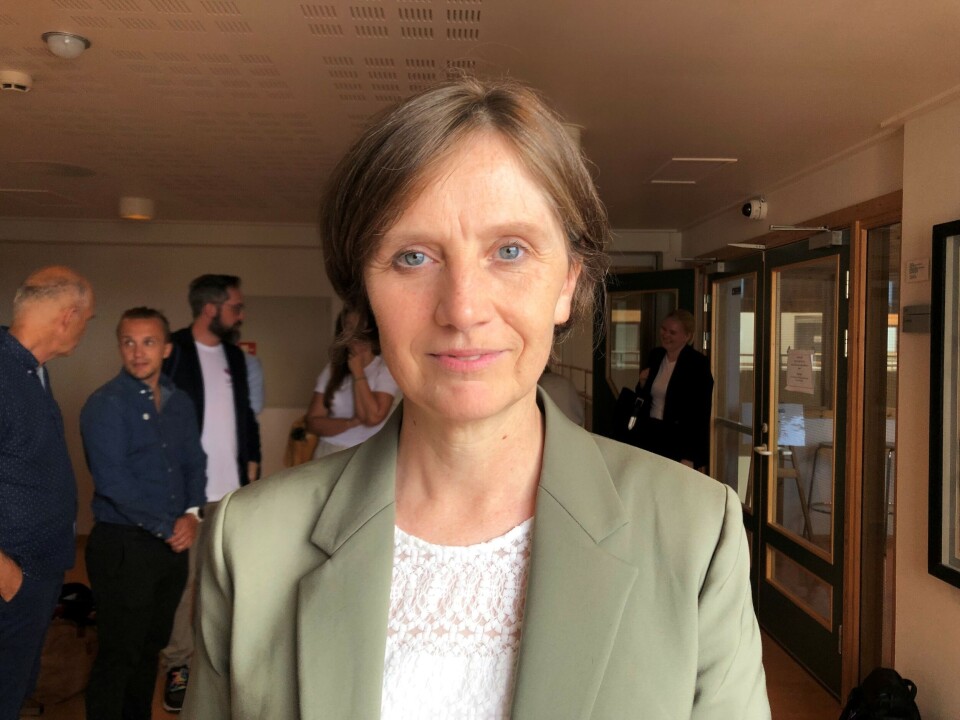 Barne- og familieminister Kjersti Toppe (Sp) har fått gjennomslag for å hindre at kommersielle aktører i barnevernssektoren kan få avtaler med det offentlige på samme vilkår som ideelle aktører. Barne- og familieminister Kjersti Toppe (Sp) har fått gjennomslag for å hindre at kommersielle aktører i barnevernssektoren kan få avtaler med det offentlige på samme vilkår som ideelle aktører.