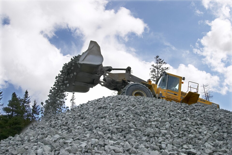 God arealplanlegging kan bidra til at sand, grus og pukk transporteres kortere, og at klimautslippene fra transport dermed reduseres. God arealplanlegging kan bidra til at sand, grus og pukk transporteres kortere, og at klimautslippene fra transport dermed reduseres.