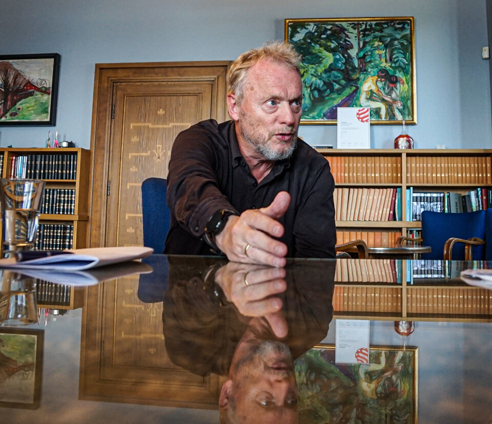 Byrådsleder Raymond Johansen (Ap) i Oslo godtar regjeringens grunnrenteskatt på vannkraft – på betingelsen av at den fjernes etter ett år. Byrådsleder Raymond Johansen (Ap) i Oslo godtar regjeringens grunnrenteskatt på vannkraft – på betingelsen av at den fjernes etter ett år.