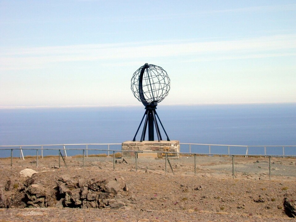 19990608. Nordkapp på Magerøy. Globusen på Nordkapp-platået. Foto:Tore Sannum SCANPIX 19990608. Nordkapp på Magerøy. Globusen på Nordkapp-platået. Foto:Tore Sannum SCANPIX