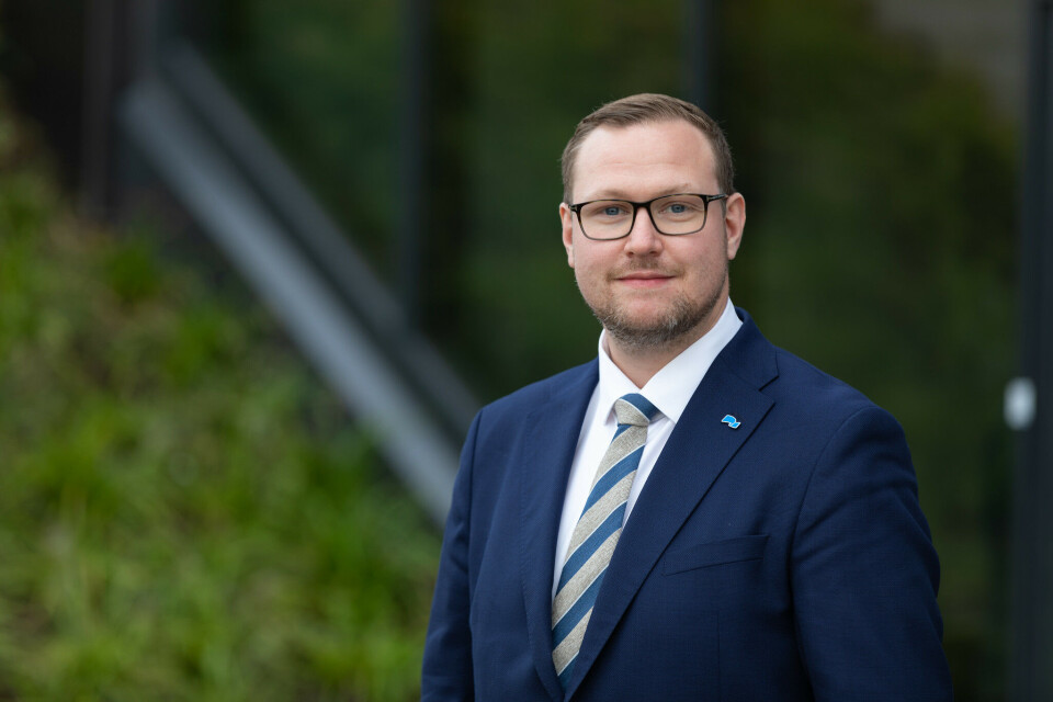 Høyres Erlend Svardal Bøe vil torsdag forslag i Stortinget om at regjeringen styrker arbeidet med møte bølgen av demente i befolkningen. Høyres Erlend Svardal Bøe vil torsdag forslag i Stortinget om at regjeringen styrker arbeidet med møte bølgen av demente i befolkningen.