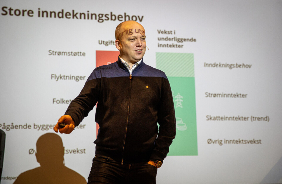 Pengebruken i statsbudsjettet øker med mange milliarder Finansminister Trygve Slagsvold Vedum på høstmøtet i KS Innlandet i fjor.