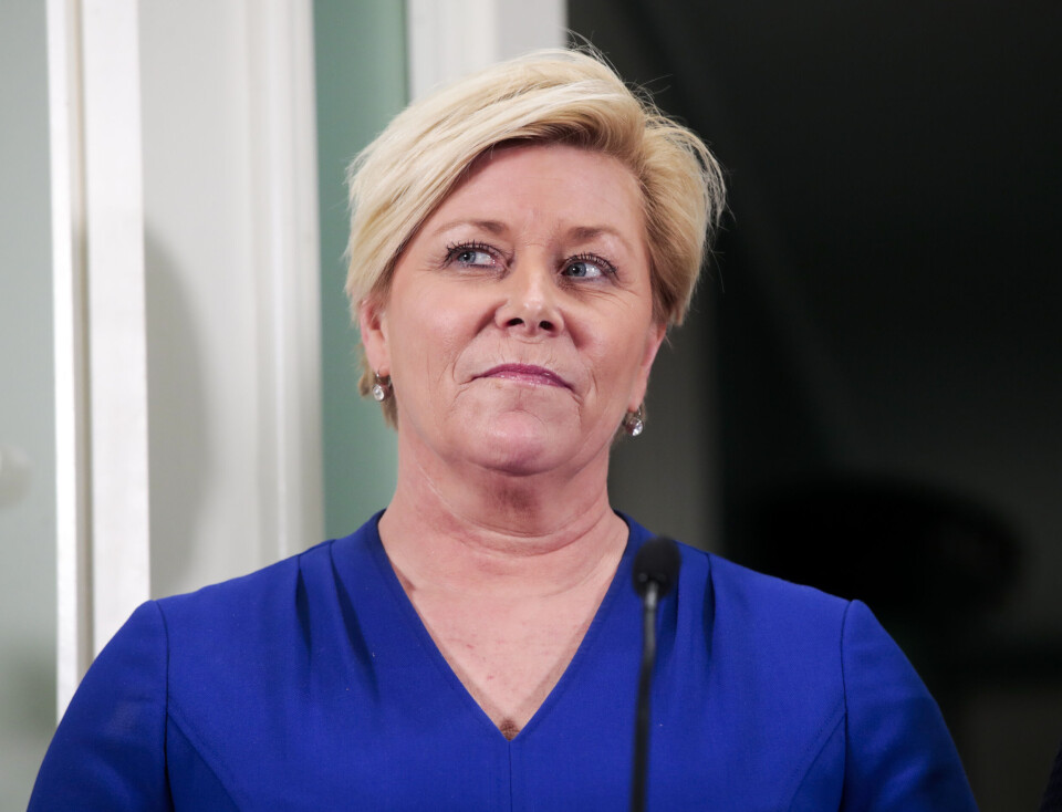 Frp-leder Siv Jensen fikk gjennomslag for å begrense kommunenes rett til å kreve inn eiendomsskatt i regjeringsplattformen som ble presentert på Jeløya søndag. Foto: Lise Åserud / NTB scanpix Frp-leder Siv Jensen fikk gjennomslag for å begrense kommunenes rett til å kreve inn eiendomsskatt i regjeringsplattformen som ble presentert på Jeløya søndag. Foto: Lise Åserud / NTB scanpix