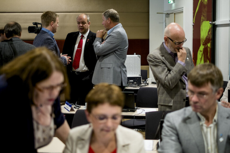 At hele fylkesnivået fremdeles eksisterer som et folkevalgt nivå, skyldes fylkespolitikerne selv, mener Sanna Sarromaa. Illustrasjonsfoto: Magnus K. Bjørke At hele fylkesnivået fremdeles eksisterer som et folkevalgt nivå, skyldes fylkespolitikerne selv, mener Sanna Sarromaa. Illustrasjonsfoto: Magnus K. Bjørke