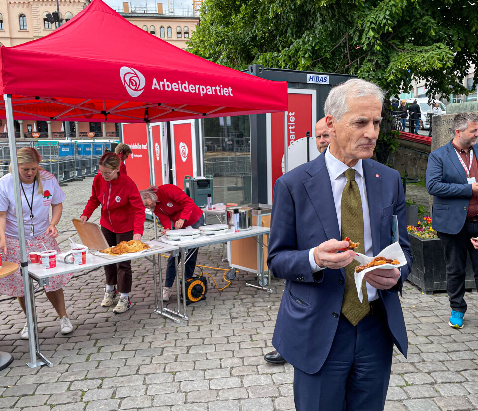 Statsminister Jonas Gahr Støre på Youngstorget i Oslo i forbindelse med fjorårets LO-kongress. Arbeiderpartiet sliter fortsatt med å komme seg over 20 prosent oppslutning. Statsminister Jonas Gahr Støre på Youngstorget i Oslo i forbindelse med fjorårets LO-kongress. Arbeiderpartiet sliter fortsatt med å komme seg over 20 prosent oppslutning.