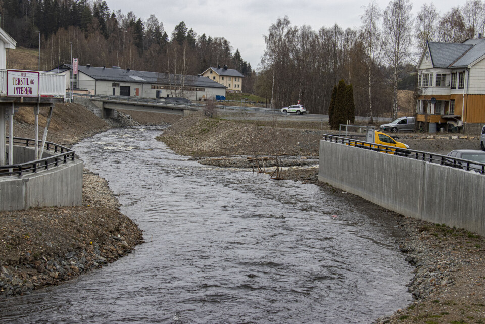 Mange av kommunene som får støtte til klimatilpasning, ønsker mer kunnskap om hvordan de kan håndtere uønskede mengder med vann. For ett år siden sto denne flomsikringen ferdig i Brandbu i Gran. Mange av kommunene som får støtte til klimatilpasning, ønsker mer kunnskap om hvordan de kan håndtere uønskede mengder med vann. For ett år siden sto denne flomsikringen ferdig i Brandbu i Gran.
