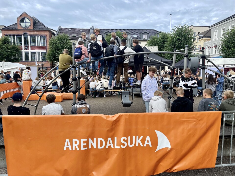 Debattgodbitene står i kø under Arendalsuka. Det er 1.970 arrangementer og 1.373 aktører i sving i år. En markert økning fra i fjor. Debattgodbitene står i kø under Arendalsuka. Det er 1.970 arrangementer og 1.373 aktører i sving i år. En markert økning fra i fjor.
