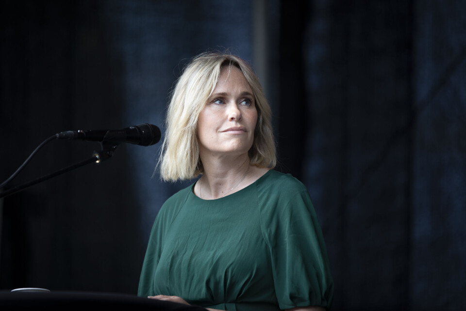 Ordførerkandidat Anne Lindboe sier at hun forstår reaksjonene innleggene har fått, samt at det har skjedd en glipp. Ordførerkandidat Anne Lindboe sier at hun forstår reaksjonene innleggene har fått, samt at det har skjedd en glipp.