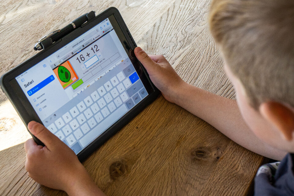 KS har nå satt seg i en unik posisjon for å kunne forme fremtidens sektor for digitale læremidler, skriver forfatterne. KS har nå satt seg i en unik posisjon for å kunne forme fremtidens sektor for digitale læremidler, skriver forfatterne.