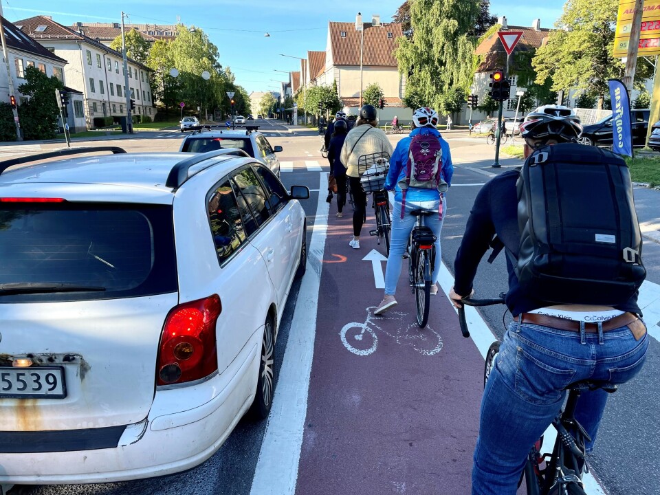 Politikerne ønsker ikke økning i biltrafikken, men heller økning i sykling, gange og kollektivtransport. Politikerne ønsker ikke økning i biltrafikken, men heller økning i sykling, gange og kollektivtransport.
