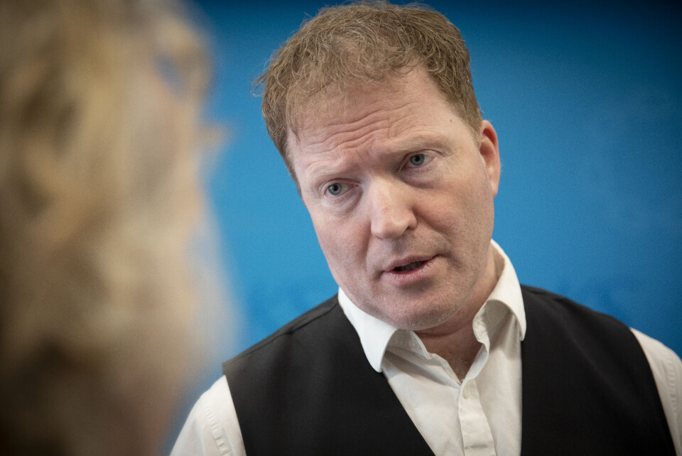 – Flaut og pinlig, sier kommunal- og distriktsminister Sigbjørn Gjelsvik (Sp). – Flaut og pinlig, sier kommunal- og distriktsminister Sigbjørn Gjelsvik (Sp).