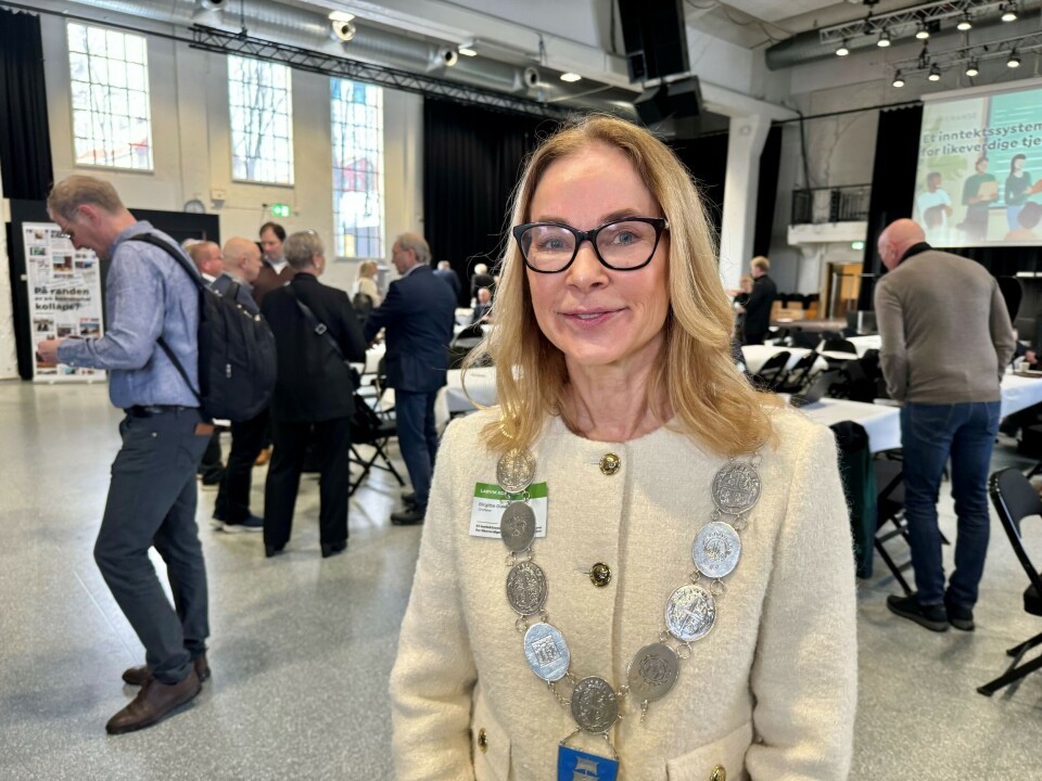 – Vi tar nå til orde for et kommuneopprør, sa ordfører Birgitte Gulla Løken (H), da 250 deltakere fra 120 kommuner nylig var samlet i Larvik for å diskutere inntektssystemet. Siden har hun også møtt motbør, fra blant andre ordføreren i Bremanger. – Vi tar nå til orde for et kommuneopprør, sa ordfører Birgitte Gulla Løken (H), da 250 deltakere fra 120 kommuner nylig var samlet i Larvik for å diskutere inntektssystemet. Siden har hun også møtt motbør, fra blant andre ordføreren i Bremanger.