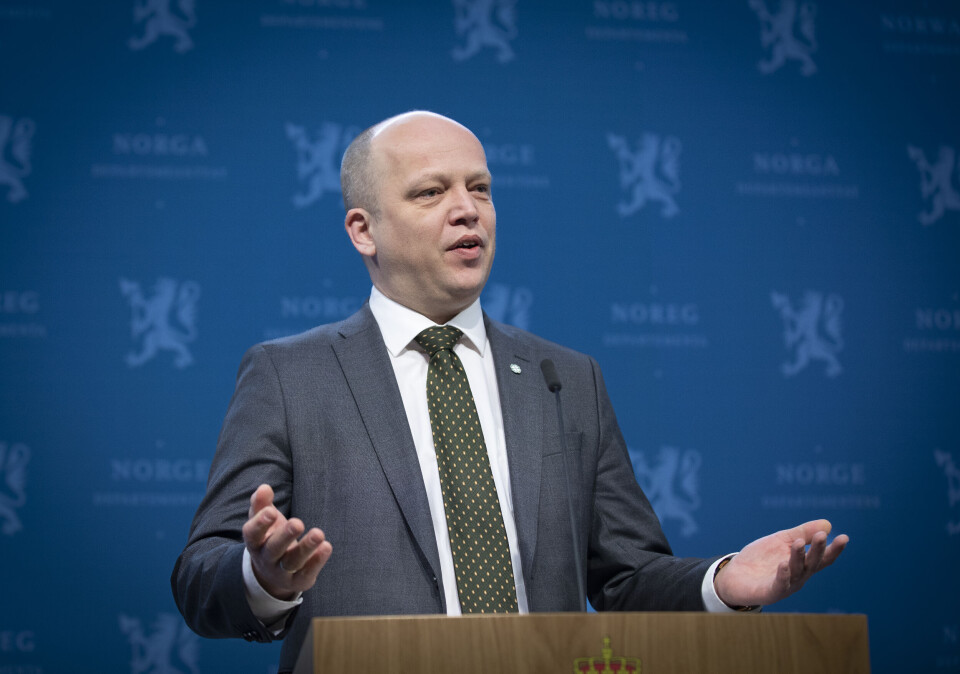 Finansminister Trygve Slagsvold Vedum (Sp) avviser blankt SVs forslag om å øke skatter og avgifter med 15 milliarder kroner. Finansminister Trygve Slagsvold Vedum (Sp) avviser blankt SVs forslag om å øke skatter og avgifter med 15 milliarder kroner.