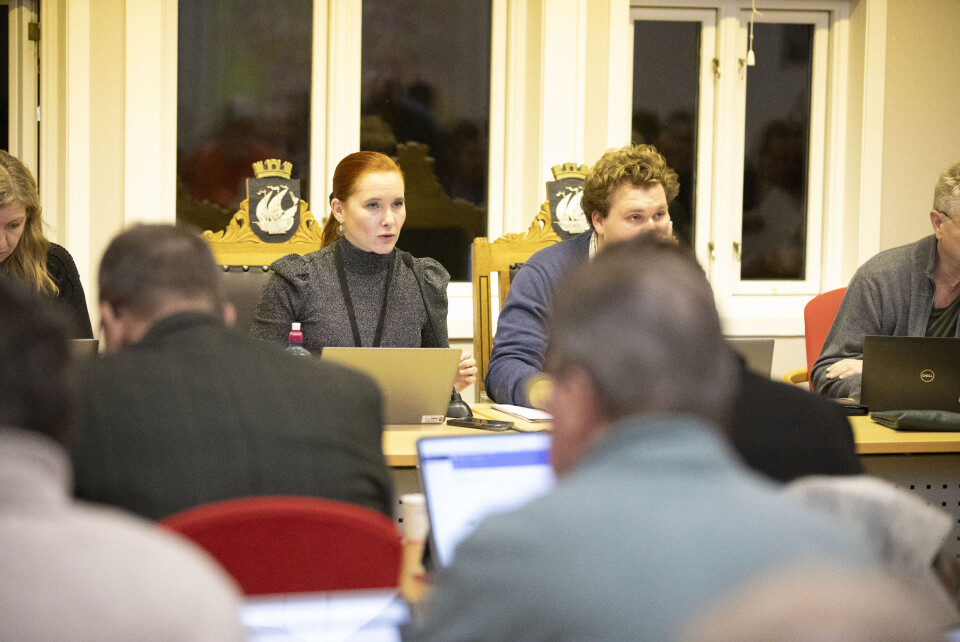 Ordfører Charlotte Therkelsen (R) og resten av kommunestyret i Kragerø må vedta nytt budsjett og økonomiplan så raskt som mulig, lyder orderen fra Statsforvalteren. Ordfører Charlotte Therkelsen (R) og resten av kommunestyret i Kragerø må vedta nytt budsjett og økonomiplan så raskt som mulig, lyder orderen fra Statsforvalteren.