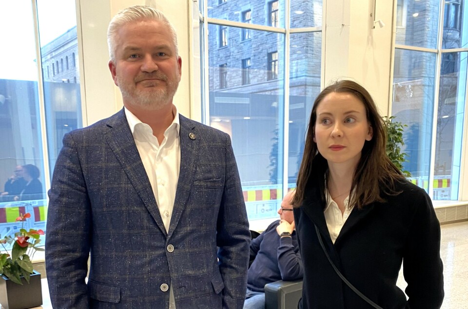 Statsforvalteren i Nordland, Tom Cato Karlsen og ordfører i Moskenes, Hanna Sverdrup (Felleslista), møtte ledelsen i Kommunaldepartementet i mars. Statsforvalteren i Nordland, Tom Cato Karlsen og ordfører i Moskenes, Hanna Sverdrup (Felleslista), møtte ledelsen i Kommunaldepartementet i mars.