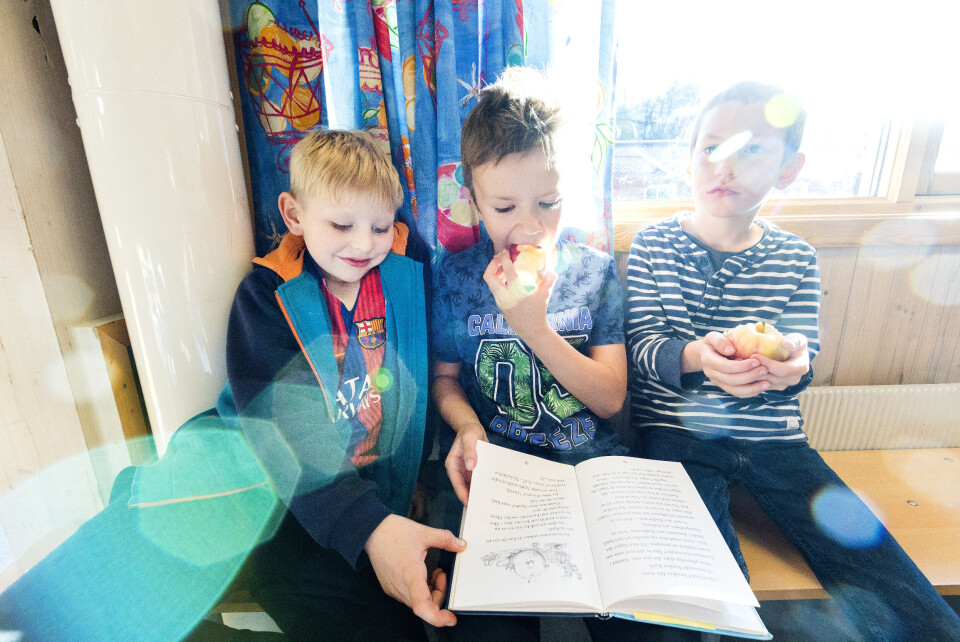 En fersk rapport fra NTNU viser at rammeplanen for skolefritidstilbudet ikke har blitt den integrerte delen av arbeidet som den var ment å være. En fersk rapport fra NTNU viser at rammeplanen for skolefritidstilbudet ikke har blitt den integrerte delen av arbeidet som den var ment å være.