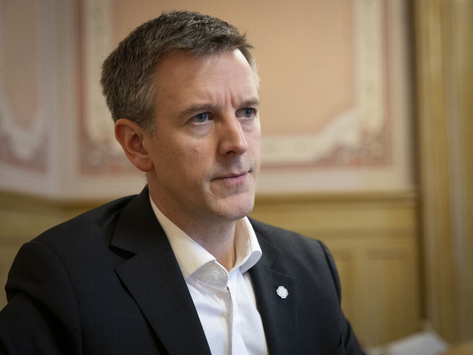 Kommunal- og distriktsminister Erling Sande (Sp) møter en svært bekymret bransje. Kommunal- og distriktsminister Erling Sande (Sp) møter en svært bekymret bransje.