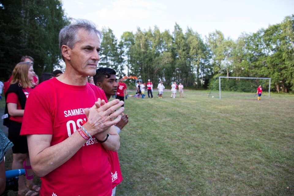 Ap-leder Jonas Gahr Støre må registrere at oppslutningen om partiet faller på meningsmålingene. Nå ligger Ap an til et valg på linje med resultatet i 2011, ifølge TV2 nyeste måling. Foto: Torstein Bøe / NTB scanpix Ap-leder Jonas Gahr Støre må registrere at oppslutningen om partiet faller på meningsmålingene. Nå ligger Ap an til et valg på linje med resultatet i 2011, ifølge TV2 nyeste måling. Foto: Torstein Bøe / NTB scanpix