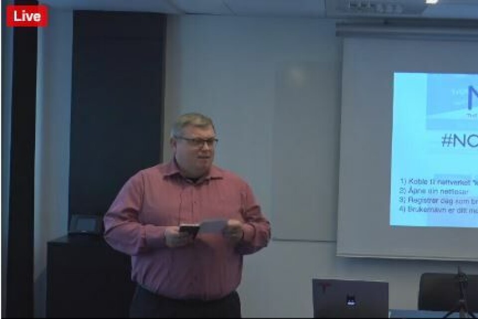 Ole Petter Pedersen, nyhetsredaktør i Kommunal Rapport, leder møte om valgomater som du kan se i denne sendingen. Ole Petter Pedersen, nyhetsredaktør i Kommunal Rapport, leder møte om valgomater som du kan se i denne sendingen.