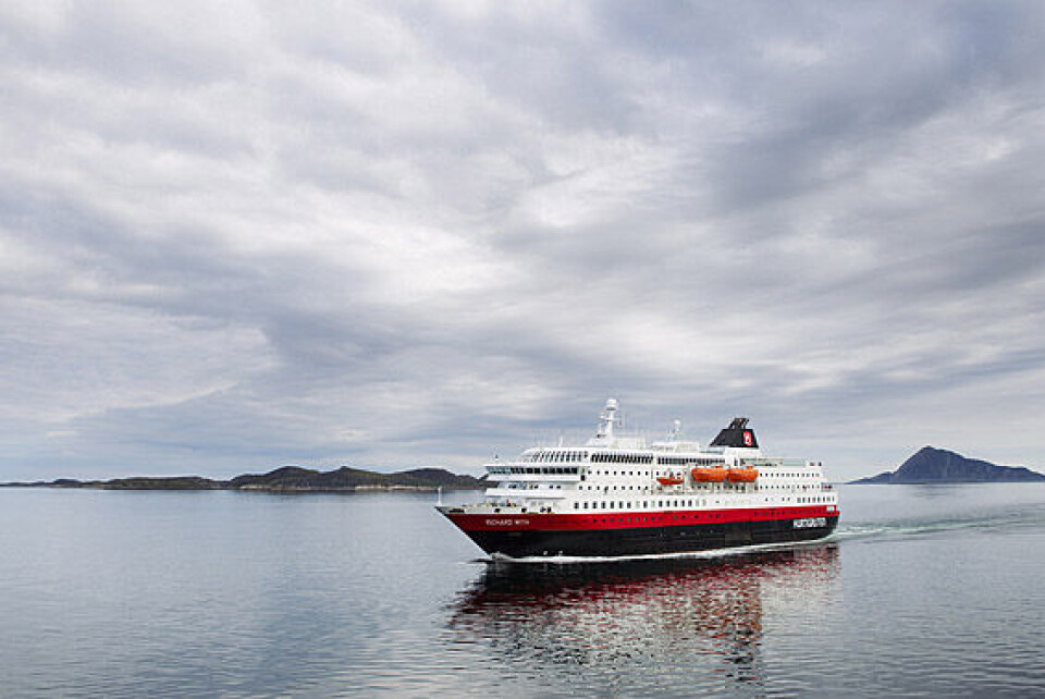 Hurtigruteskipet Richard With på vei sydover i Vesterålen. Foto: Håkon Mosvold Larsen/Scanpix Hurtigruteskipet Richard With på vei sydover i Vesterålen. Foto: Håkon Mosvold Larsen/Scanpix