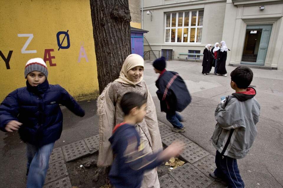 Egne skoler for muslimske barn vil ikke hindre integrering, mener de to som har søkt om å starte musimske grunnskoler i Oslo. Bildet viser barn ved en muslimsk skole i Danmark. Foto: Scanpix Denmark/Henning Hjort Egne skoler for muslimske barn vil ikke hindre integrering, mener de to som har søkt om å starte musimske grunnskoler i Oslo. Bildet viser barn ved en muslimsk skole i Danmark. Foto: Scanpix Denmark/Henning Hjort