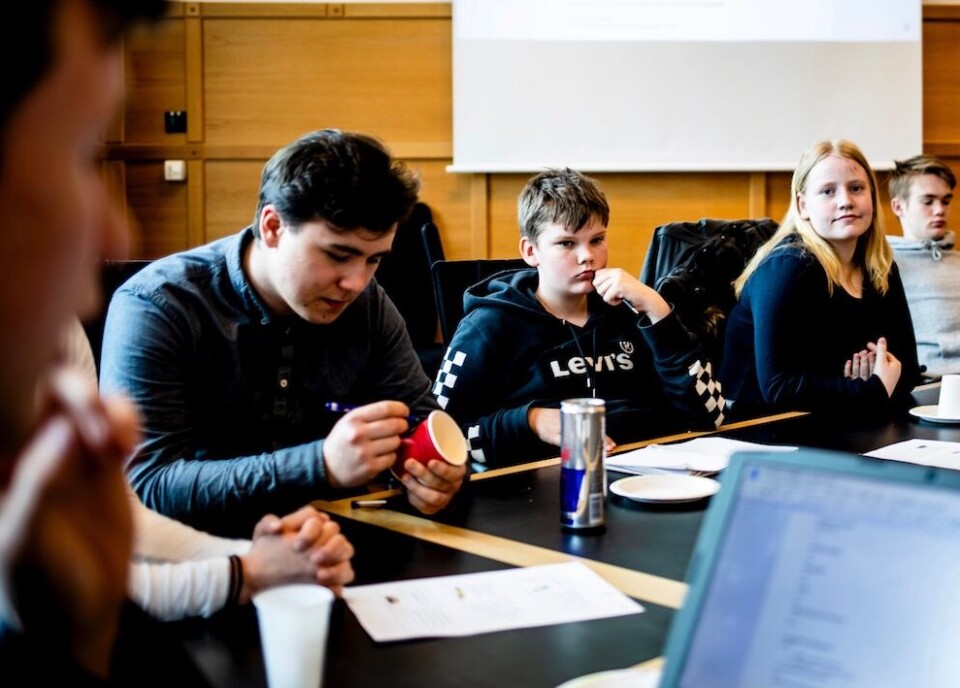 Aktiv rekruttering til ungdomsråd eller tilsvarende medvirkningsordning bør nå være i full gang, mener Kommunal Rapport. Bildet er fra et møte i
ungdommens kommunestyre i Askøy i fjor. Foto: Magnus K. Bjørke Aktiv rekruttering til ungdomsråd eller tilsvarende medvirkningsordning bør nå være i full gang, mener Kommunal Rapport. Bildet er fra et møte i
ungdommens kommunestyre i Askøy i fjor. Foto: Magnus K. Bjørke