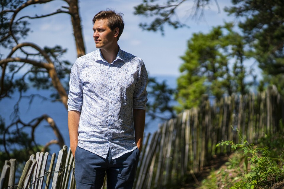 Jørgen Watne Frydnes er daglig leder for Utøya. Han er oppgitt over at minnestedet på Utøyakaia ikke blir ferdig til markeringen i år, ti år etter terrorangrepet der 69 mennesker ble drept på øya den 22. juli 2011. Jørgen Watne Frydnes er daglig leder for Utøya. Han er oppgitt over at minnestedet på Utøyakaia ikke blir ferdig til markeringen i år, ti år etter terrorangrepet der 69 mennesker ble drept på øya den 22. juli 2011.