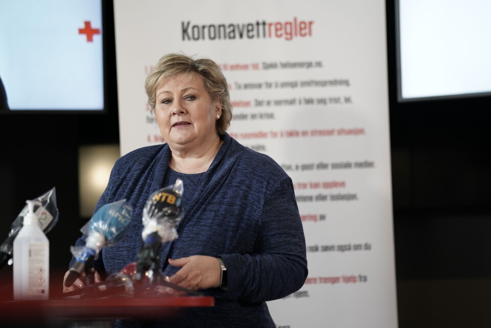 Hvis den økonomiske gjenreisningen blir vellykket, vil Erna Solberg og Høyre få den største politiske gevinsten av det. Hvis bedrifter går over ende og arbeidsledigheten biter seg fast, kan de tvert om bli straffet, skriver Jan Inge Krossli. Hvis den økonomiske gjenreisningen blir vellykket, vil Erna Solberg og Høyre få den største politiske gevinsten av det. Hvis bedrifter går over ende og arbeidsledigheten biter seg fast, kan de tvert om bli straffet, skriver Jan Inge Krossli.