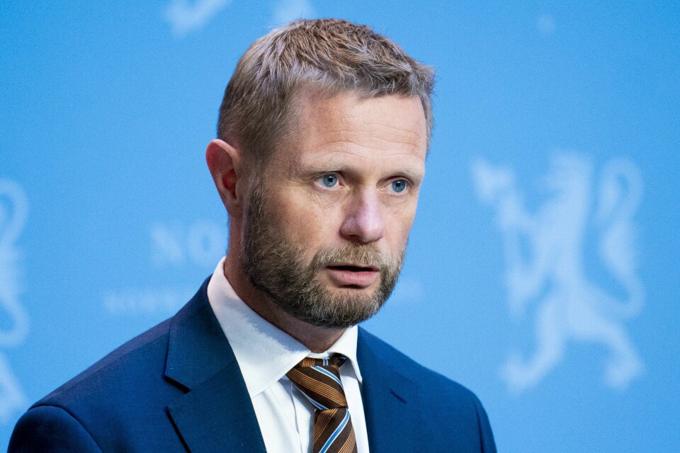 Helse- og omsorgsminister Bent Høie sa under pressekonferansen om koronasituasjonen i Oslo tirsdag at Oslo kommune kunne vært bedre forberedt. Helse- og omsorgsminister Bent Høie sa under pressekonferansen om koronasituasjonen i Oslo tirsdag at Oslo kommune kunne vært bedre forberedt.