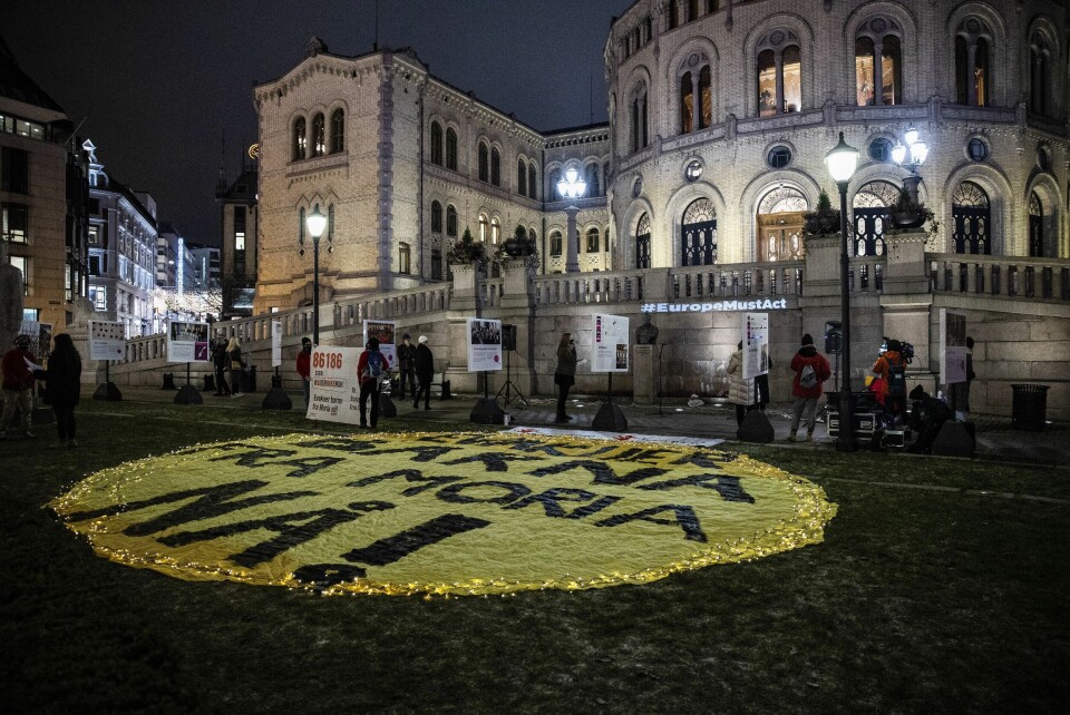 Moria-markering foran Stortinget i slutten av november. Moria-markering foran Stortinget i slutten av november.