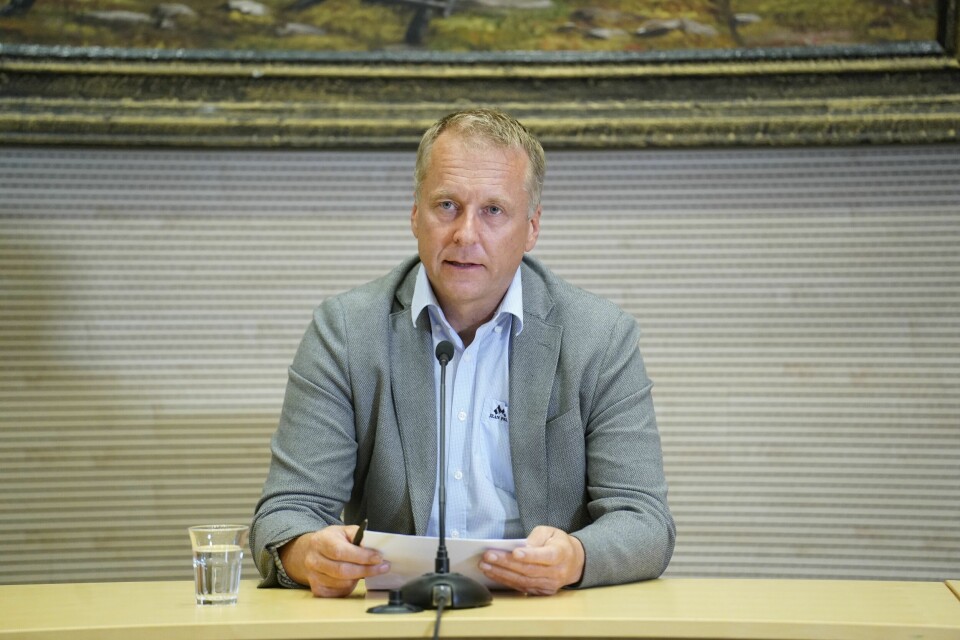 Ordfører Saxe Frøshaug og kommunestyret i Indre Østfold letter på restriksjonene etter smitteutbruddet. Ordfører Saxe Frøshaug og kommunestyret i Indre Østfold letter på restriksjonene etter smitteutbruddet.