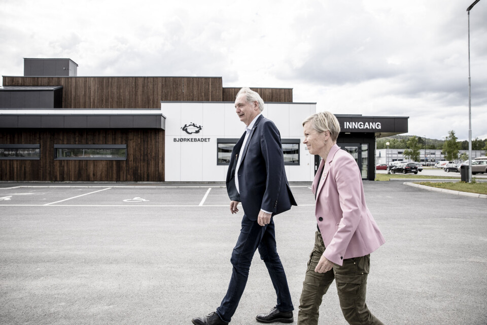 Rådmann Inger Hegna i Aurskog-Høland, her sammen med ordfører Gudbrand Kvaal, synes mange kommuner bruker for lang tid på å finne den nye normalsituasjonen. Rådmann Inger Hegna i Aurskog-Høland, her sammen med ordfører Gudbrand Kvaal, synes mange kommuner bruker for lang tid på å finne den nye normalsituasjonen.