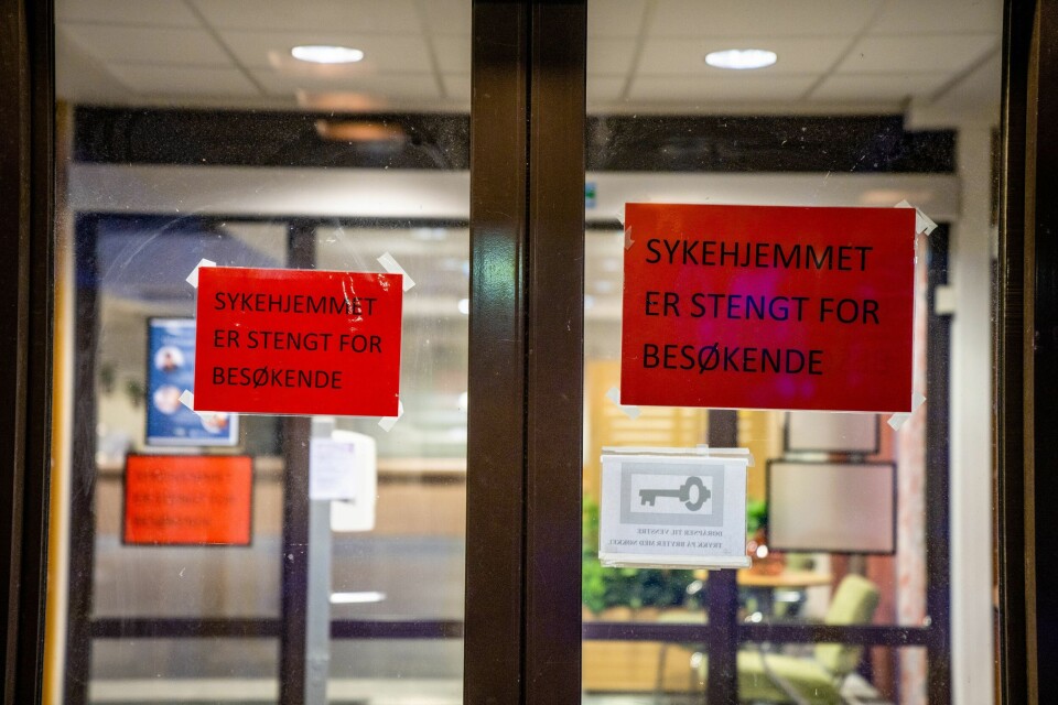 Det har vært strenge sikkerhetstiltak på sykehjemmene i pandemien, som her på Langerud sykehjem i Oslo. Det har vært strenge sikkerhetstiltak på sykehjemmene i pandemien, som her på Langerud sykehjem i Oslo.