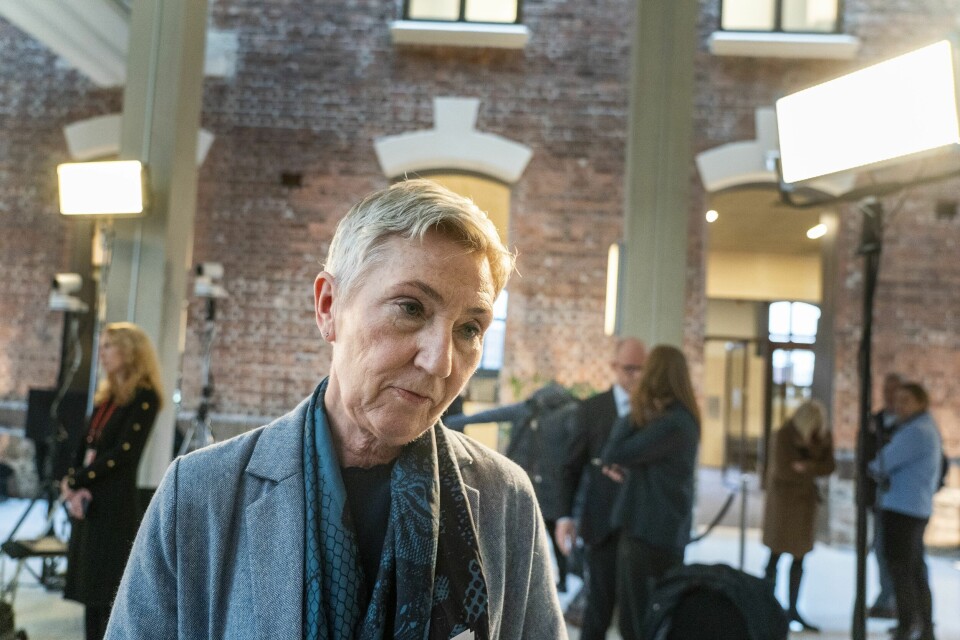 LO-leder Peggy Hessen Følsvik etter møtet i regjeringen sitt kontaktutvalg med partene i arbeidslivet. LO-leder Peggy Hessen Følsvik etter møtet i regjeringen sitt kontaktutvalg med partene i arbeidslivet.