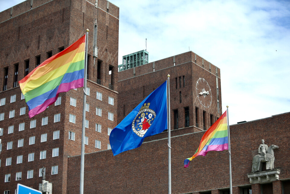 Loven om flagging på kommunens offentlige bygninger inneholder noen snublesteiner, mener Roar Julsen. Loven om flagging på kommunens offentlige bygninger inneholder noen snublesteiner, mener Roar Julsen.