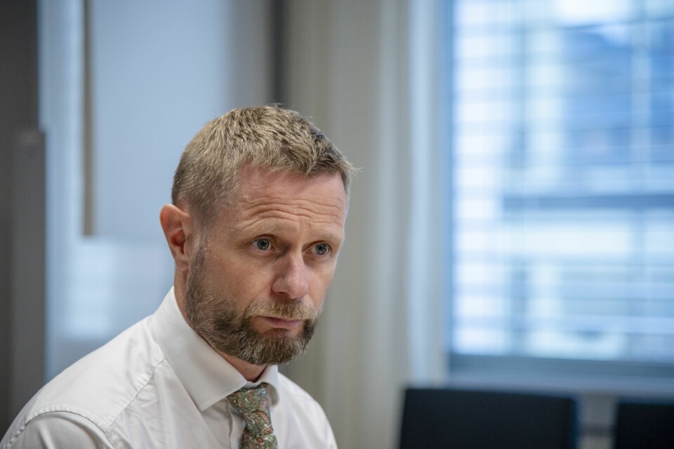 – Der det er lokale utbrudd er det fortsatt nødvendig med tøffe tiltak for å slå ned smitten, sa helseminister Bernt Høie under onsdagens pressekonferanse. – Der det er lokale utbrudd er det fortsatt nødvendig med tøffe tiltak for å slå ned smitten, sa helseminister Bernt Høie under onsdagens pressekonferanse.