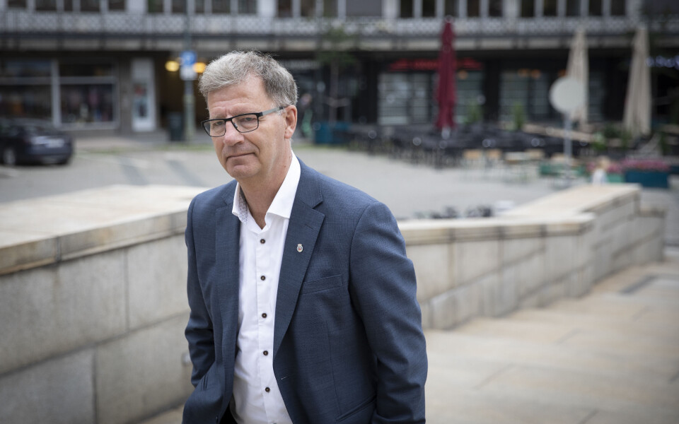 Helsebyråd Robert Steen (Ap) må forberede seg på en ny høringsrunde om helsehusene i Oslo. Helsebyråd Robert Steen (Ap) må forberede seg på en ny høringsrunde om helsehusene i Oslo.