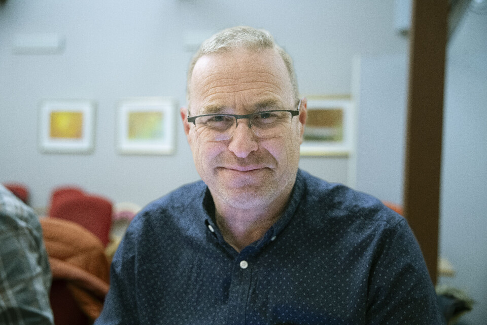 Kommunestyrerepresentant Thorleif Fluer Vikre (Frp) i Kragerø synes ikke kommunen skal vise kortene i en åpen diskusjon i kommunestyret. Kommunestyrerepresentant Thorleif Fluer Vikre (Frp) i Kragerø synes ikke kommunen skal vise kortene i en åpen diskusjon i kommunestyret.